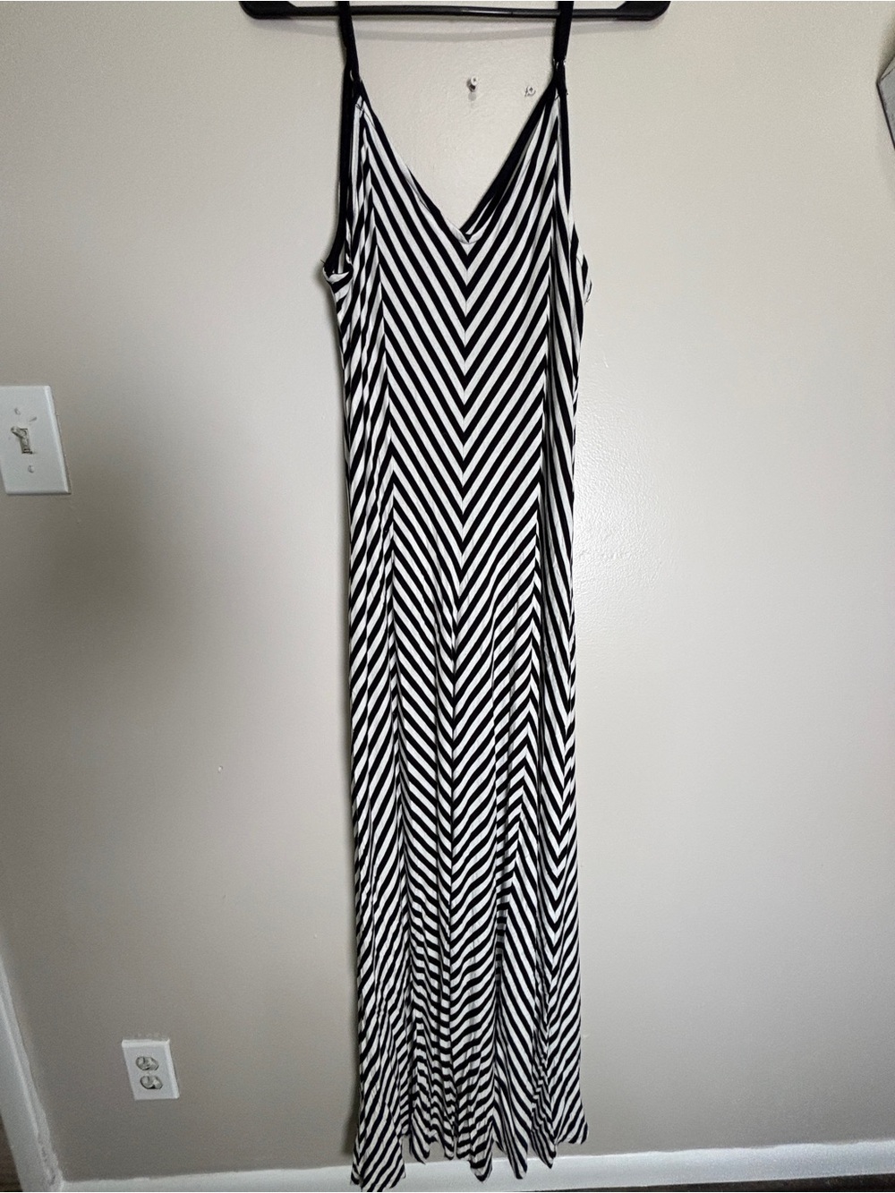 Mossimo Supply Co. Black and White Chevron Maxi Dress - Picture 6 of 9